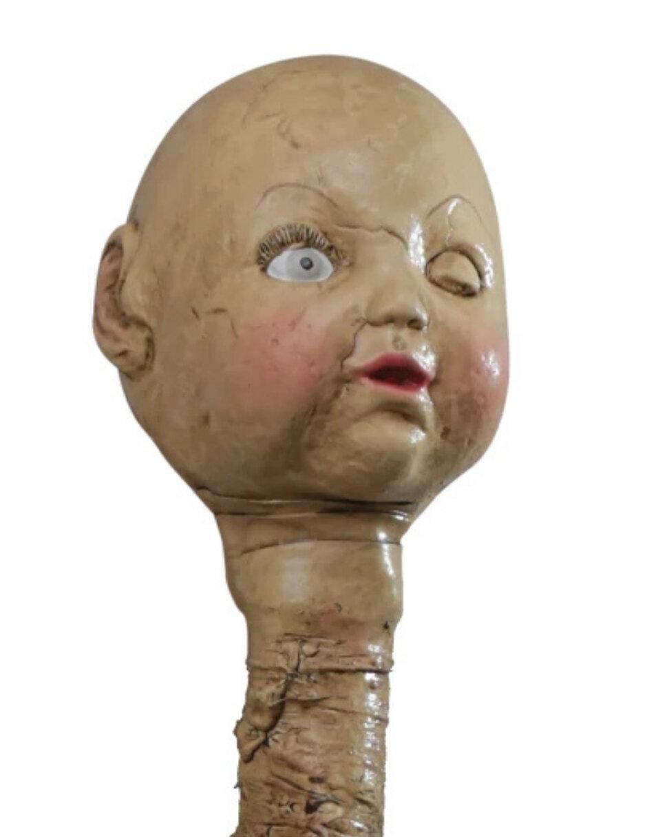Bastón para disfraz de muñeca de bebé maldita 2