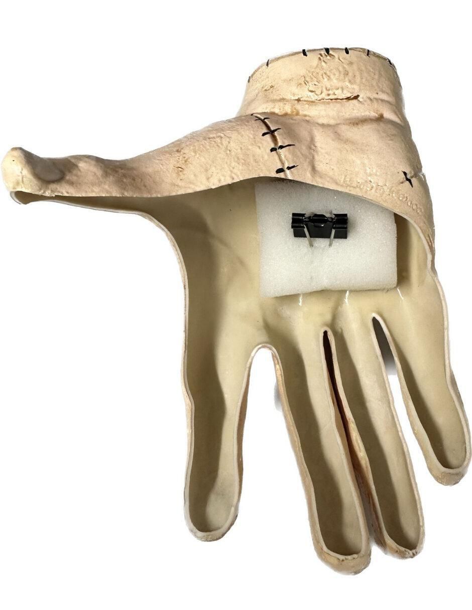 Shoulder buddy para disfraz de Mano Cortada y Cocida Shoulder Buddies 4